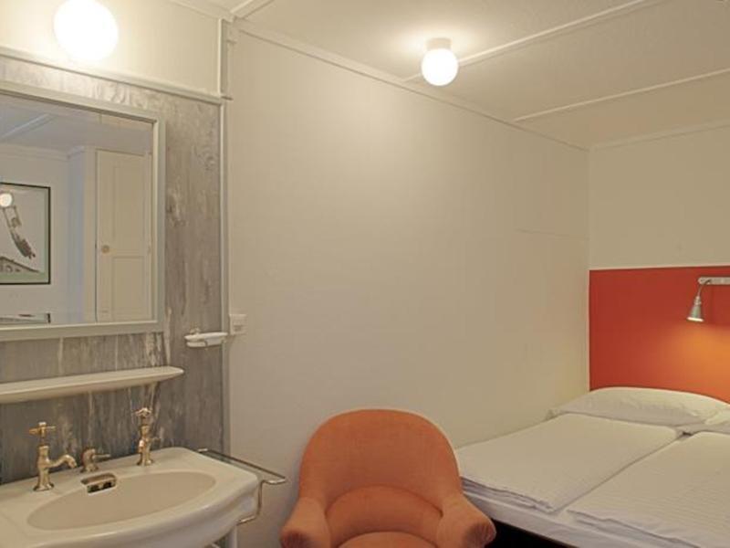 Hostel Alplodge *