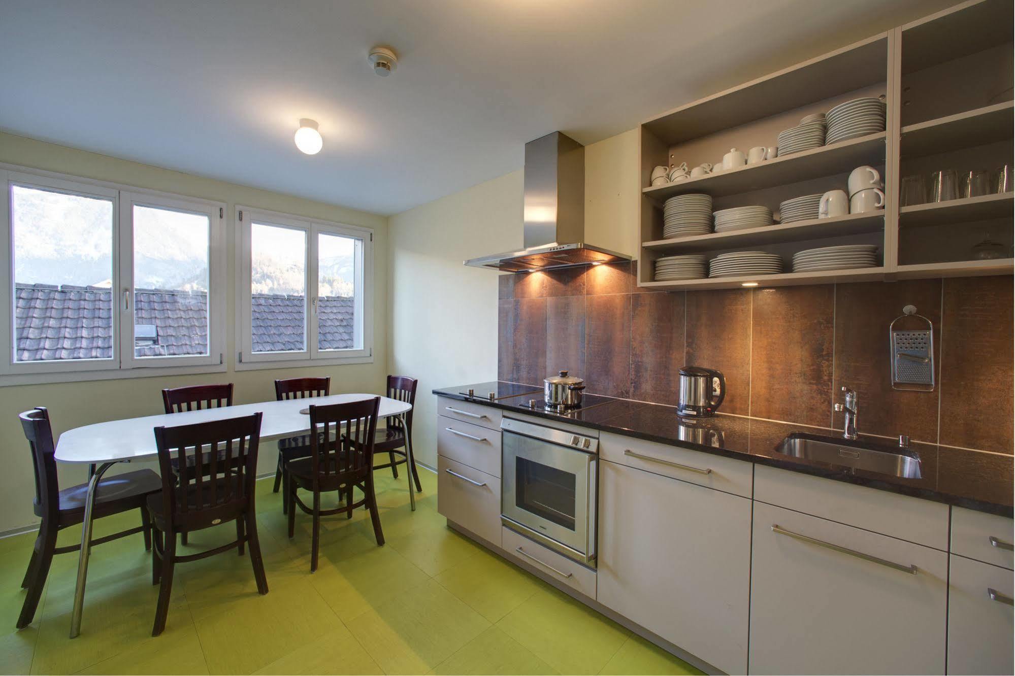 Hostel Alplodge